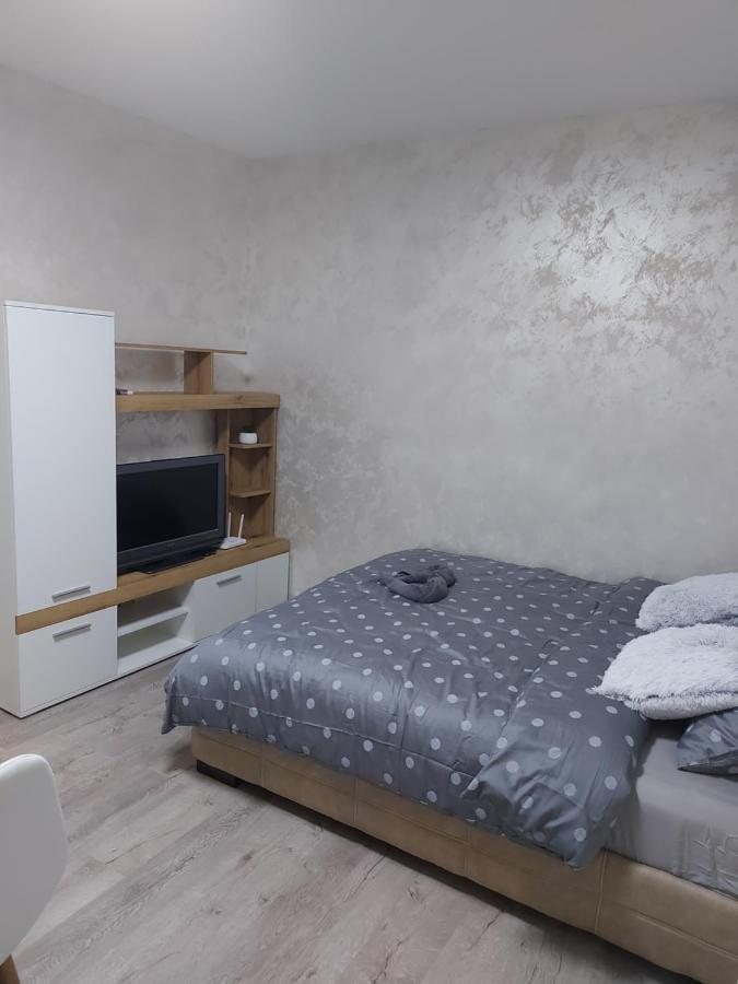 Apartman Mikikiki بلغراد المظهر الخارجي الصورة